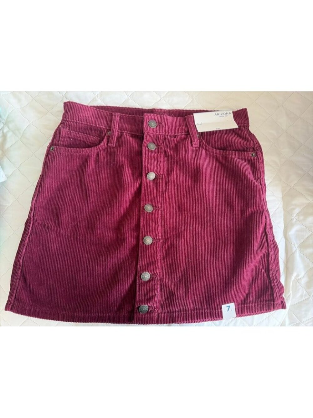 Burgundy corduroy skirt - Picture 2 of 5